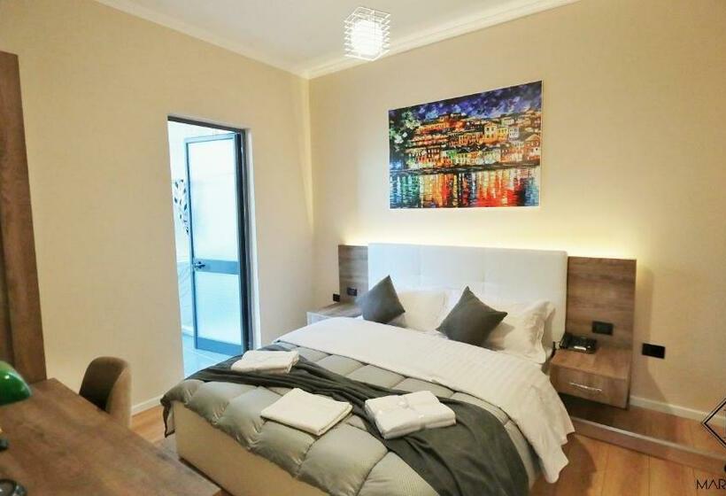 חדר אקונומי, Marion