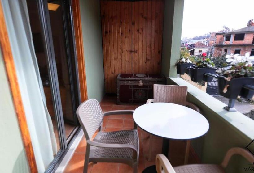 חדר סטנדרט עם מרפסת, Marion