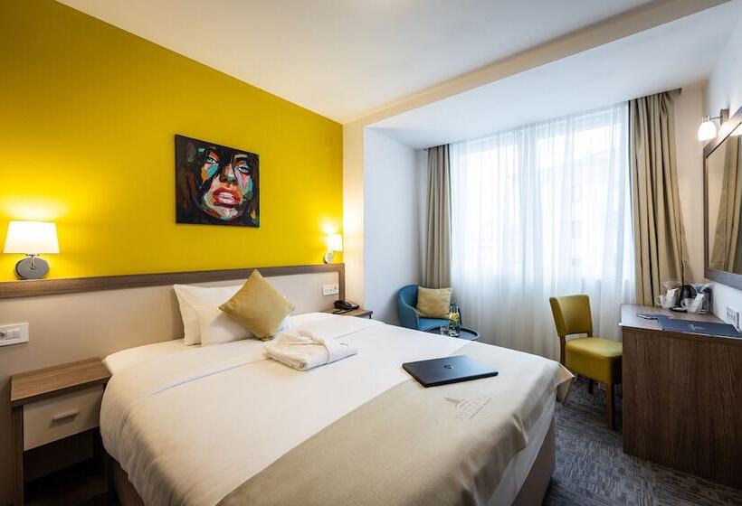 اتاق سوپریور, Fontana Vrnjačka Banja