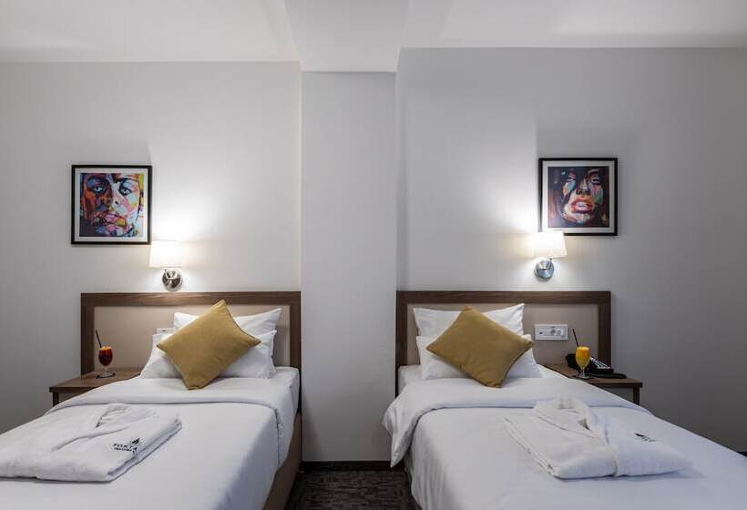 سوئیت جونیور با تراس, Fontana Vrnjačka Banja