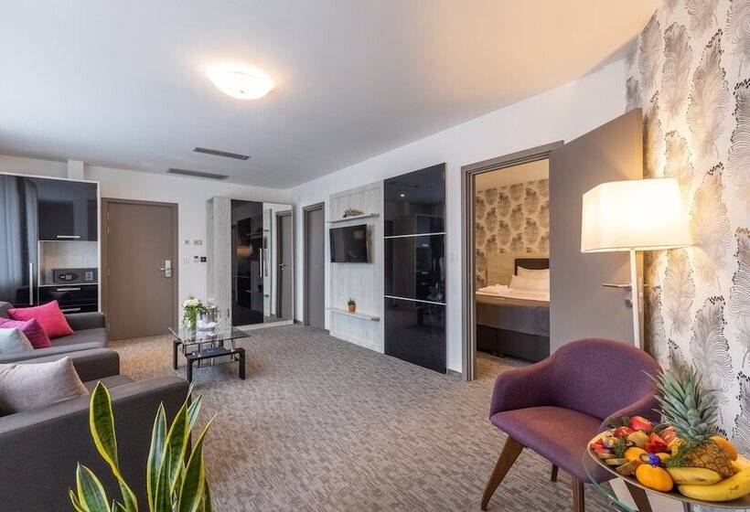 سوییت لوکس, Fontana Vrnjačka Banja