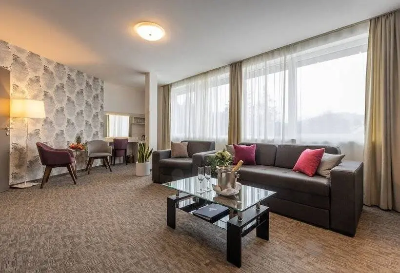 سوییت لوکس, Fontana Vrnjačka Banja
