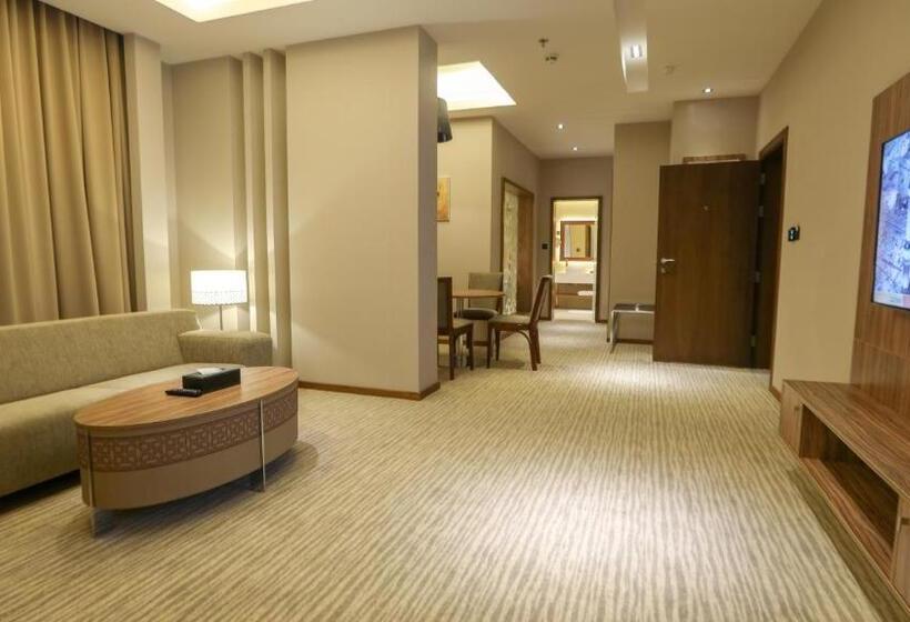 جناح عائلي, V Boutique