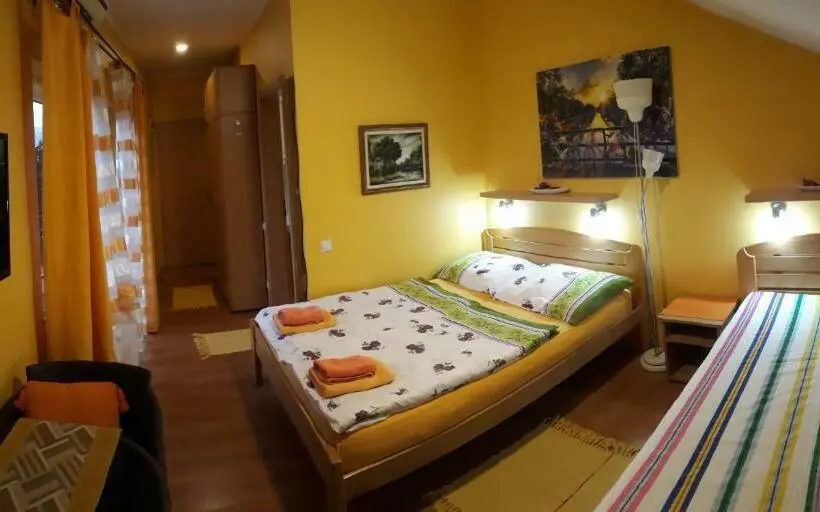 Standard Triple Room with Terrace, Biser Apartmani