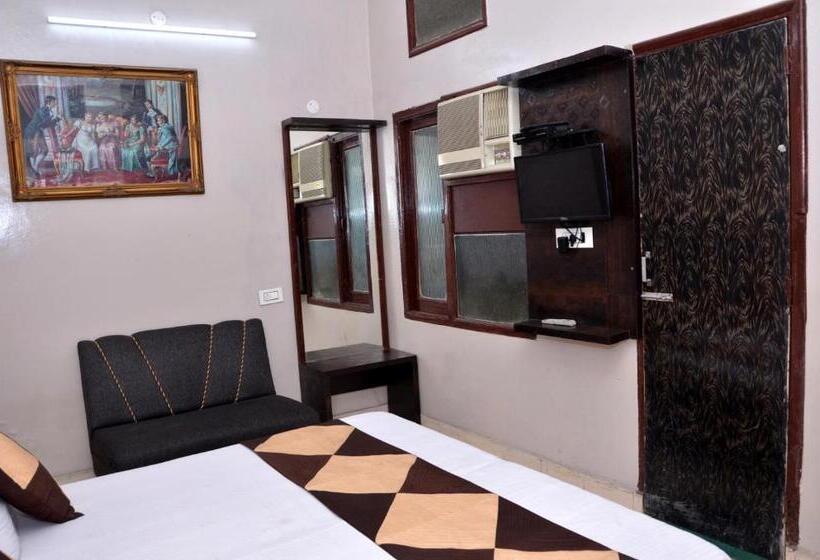 Номер Стандарт, Seeta Since 1965