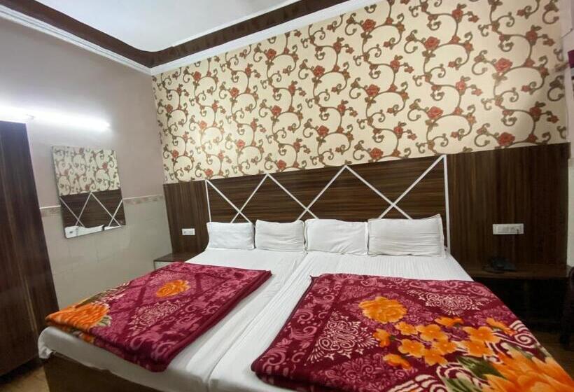 Номер Стандарт Трехместный, Seeta Since 1965