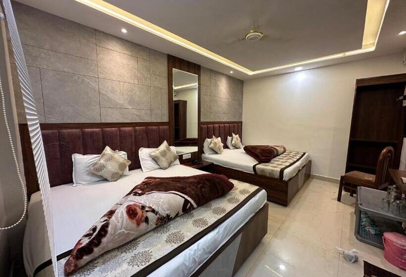 Четырехместный Номер Стандарт, Seeta Since 1965