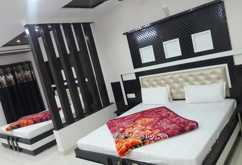 Family Suite, Seeta Since 1965