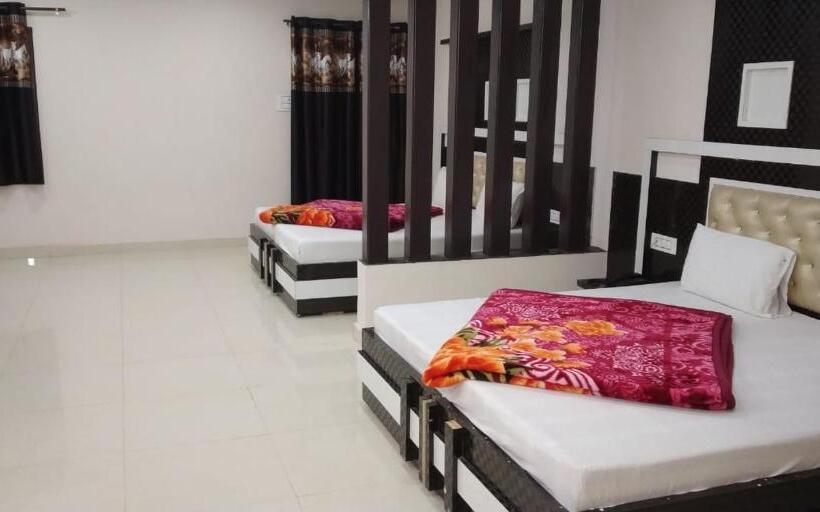 Family Suite, Seeta Since 1965