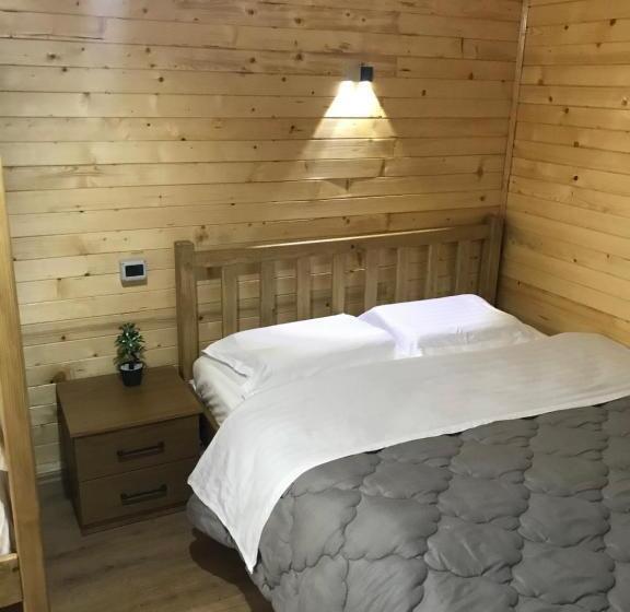 اتاق استاندارد چهار تخته, Guesthouse Demushi