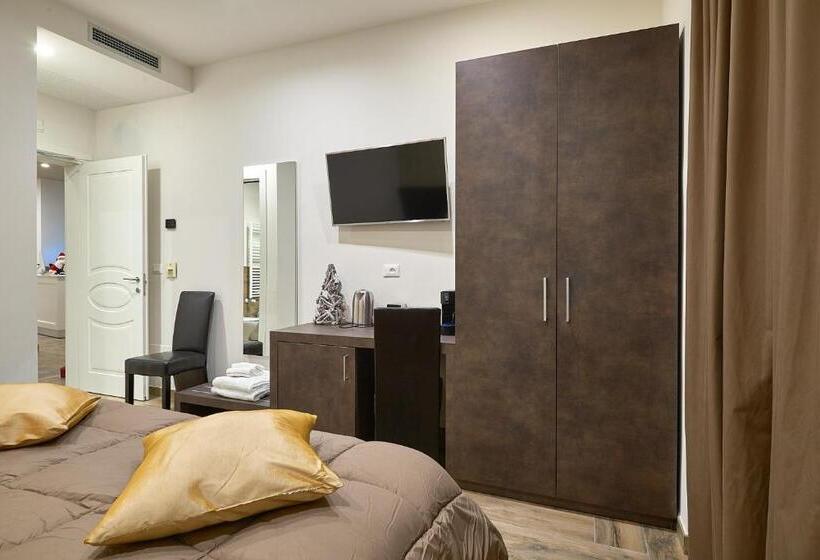 豪华房间, Ricaroka