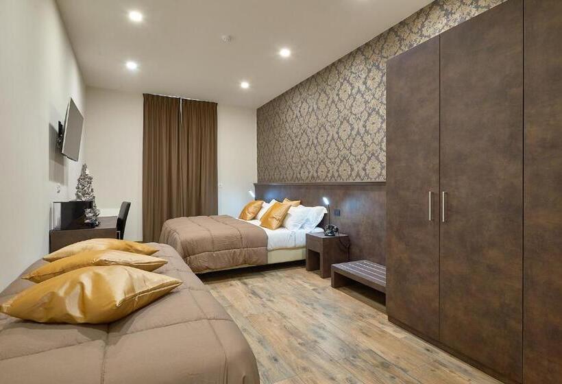 四人豪华间, Ricaroka