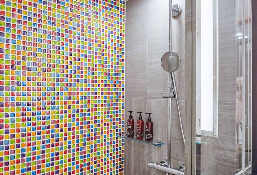 اتاق استاندارد, The Royal Park Canvas Osaka Kitahama