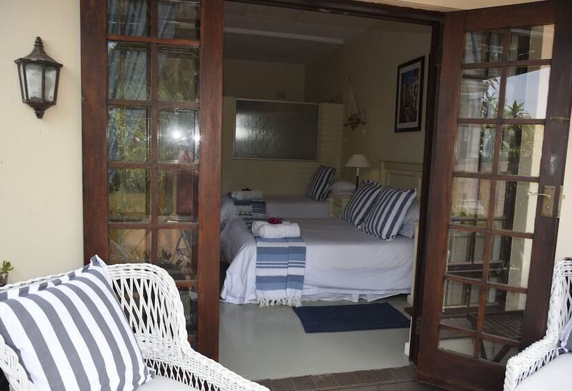 家庭间, Berkeley House