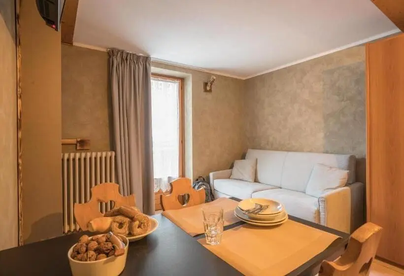 آپارتمان 1 خوابه با بالکن, Residence Fior D'alpe