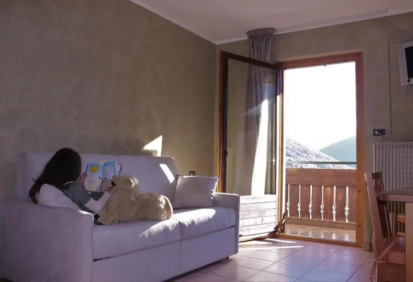 آپارتمان 1 خوابه با بالکن, Residence Fior D'alpe