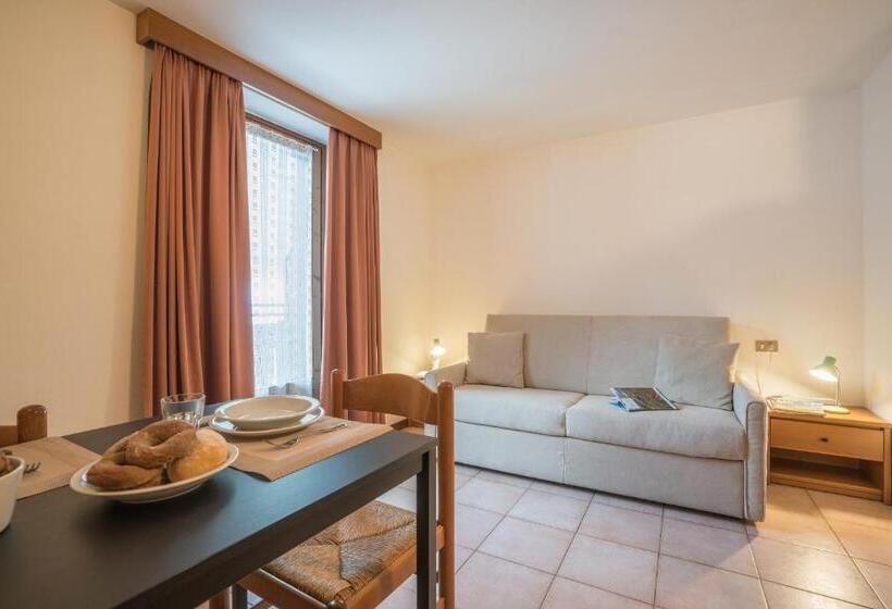 סטודיו סטנדרט עם מרפסת, Residence Fior D'alpe