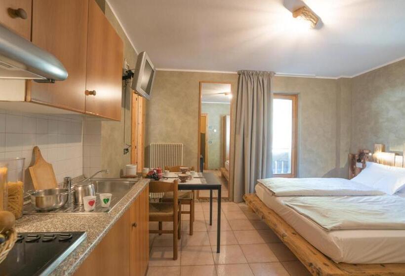 סטודיו סטנדרט עם מרפסת, Residence Fior D'alpe