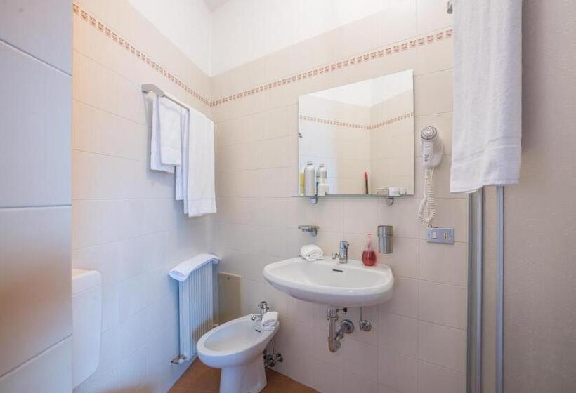 آپارتمان 1 خوابه با بالکن, Residence Fior D'alpe
