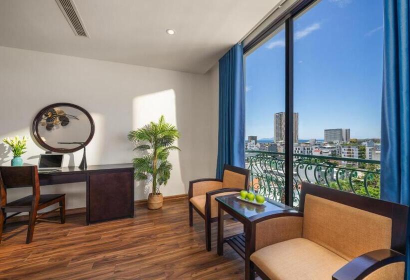 اتاق خانوادگی, Nostalgia Boutique