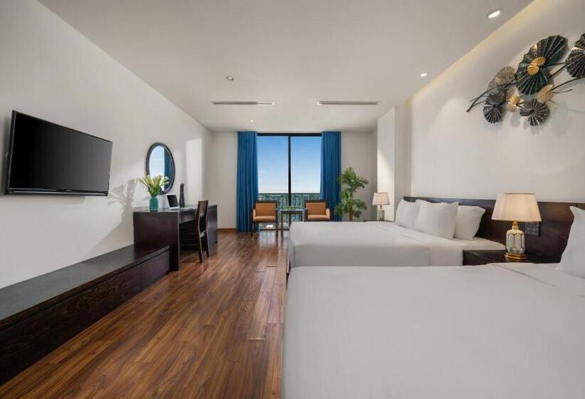 اتاق خانوادگی, Nostalgia Boutique