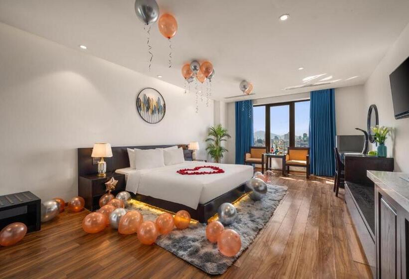 استودیوی استاندارد, Nostalgia Boutique