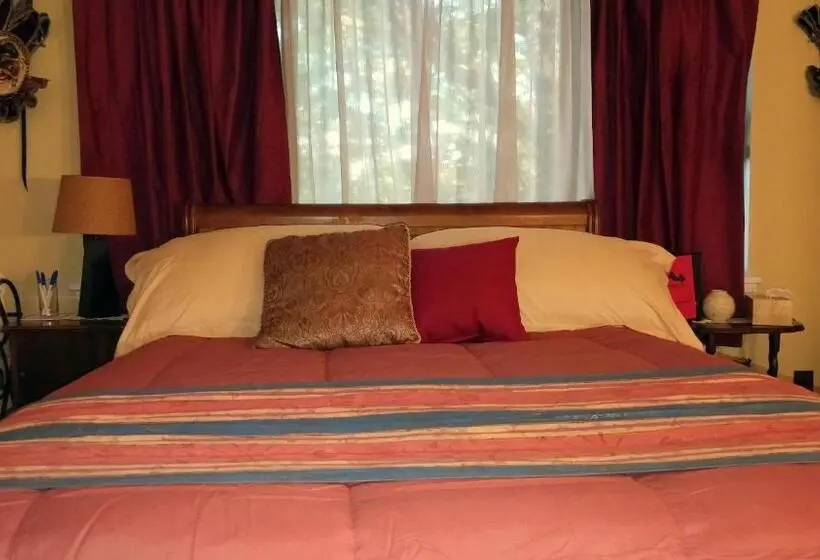 スーペリアールーム, Maurrocks   A Pocono Mountains B&b
