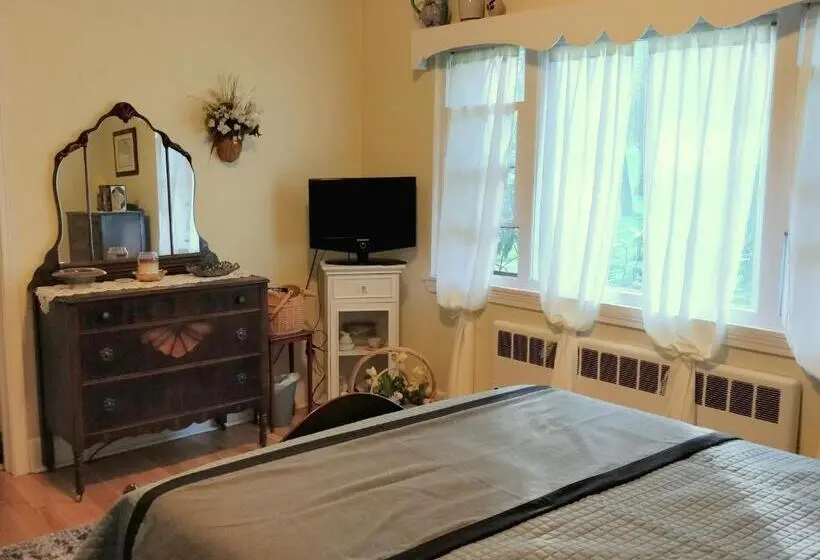 デラックスルーム, Maurrocks   A Pocono Mountains B&b