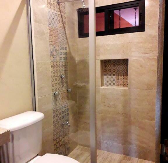 家庭间, Peregrina