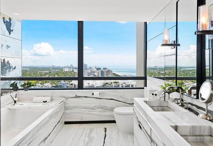 침실 4개 아파트, Oceanview Private Condo At The Setai 1705