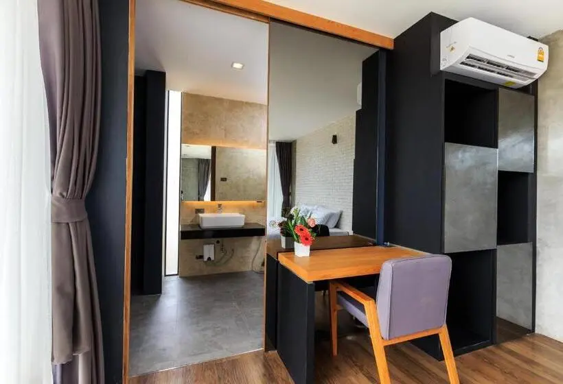 اتاق سوپریور, Sunnyvale Ranong 1