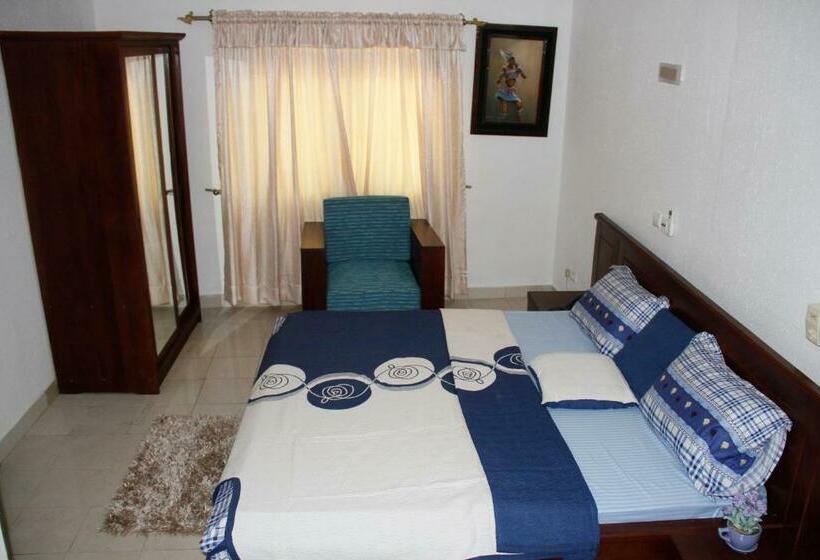 اتاق راحتی سه تخته, Amazing Grace Residence