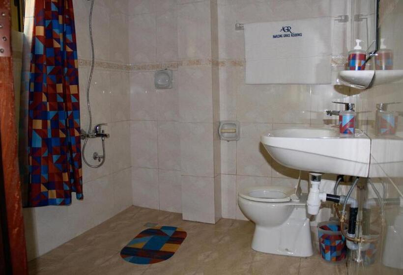 اتاق راحتی سه تخته, Amazing Grace Residence