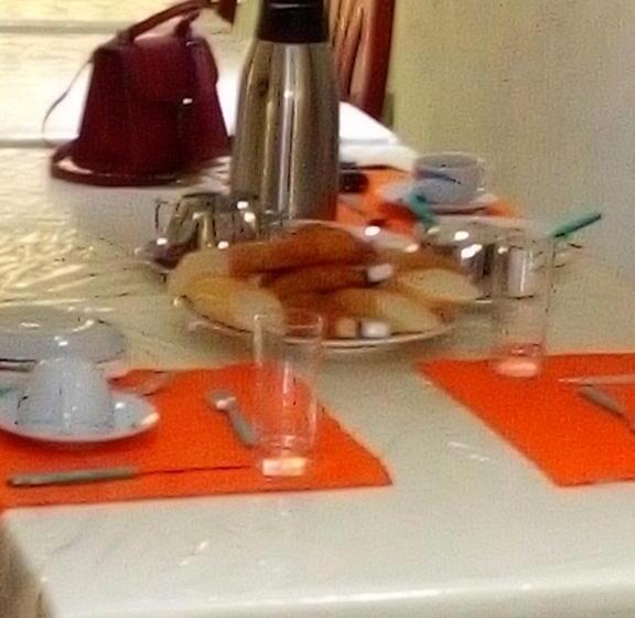 سوییت, Amazing Grace Residence