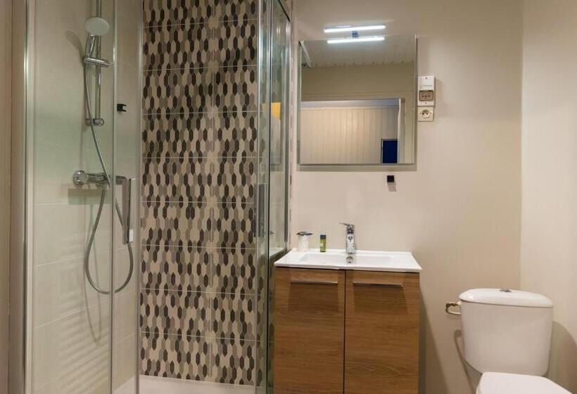 استودیوی استاندارد, Azureva Lacanau