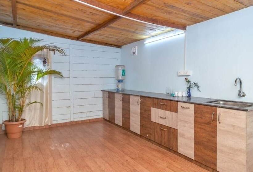 标准工作室, Kings Villa Resort