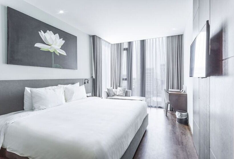 اتاق لوکس, Everland