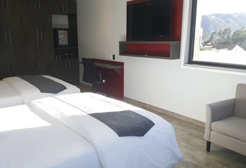 اتاق خانوادگی, Tecno Boutique
