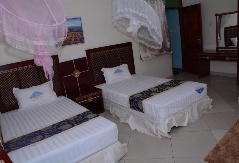 اتاق استاندارد, Kilimanjaro Inn Kampala