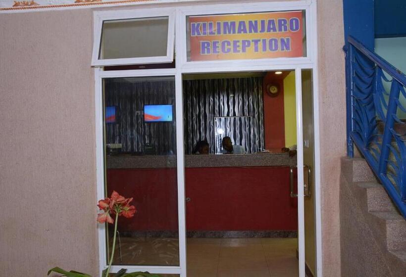 اتاق استاندارد یک نفره, Kilimanjaro Inn Kampala