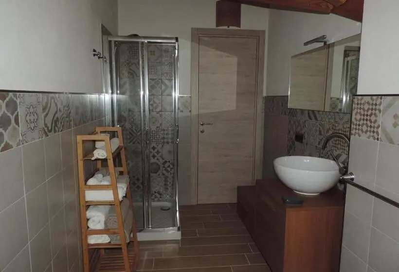 Deluxe Neljän Hengen Huone, Il Bambuseto