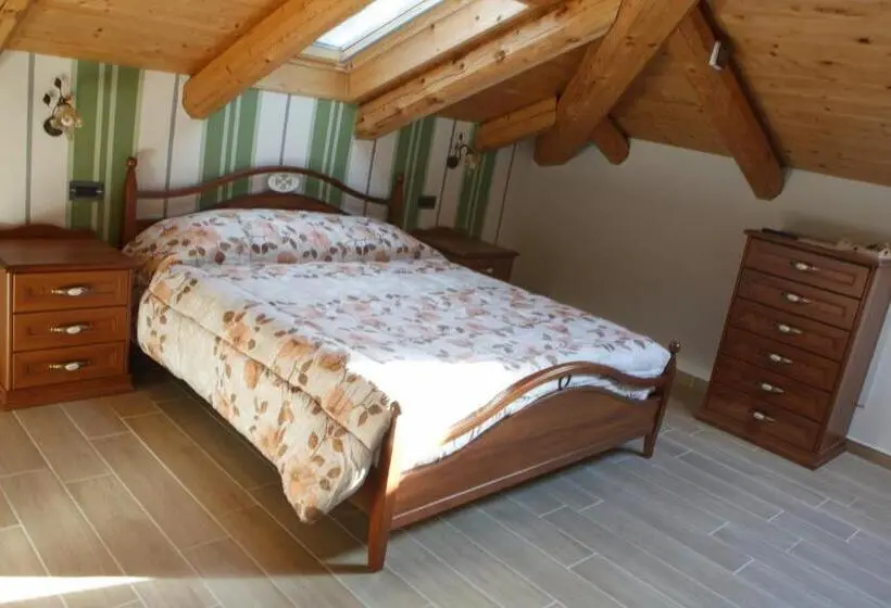 Deluxe Neljän Hengen Huone, Il Bambuseto