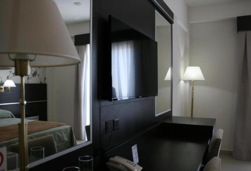 Номер Superior, El Aguila Del Tuyú