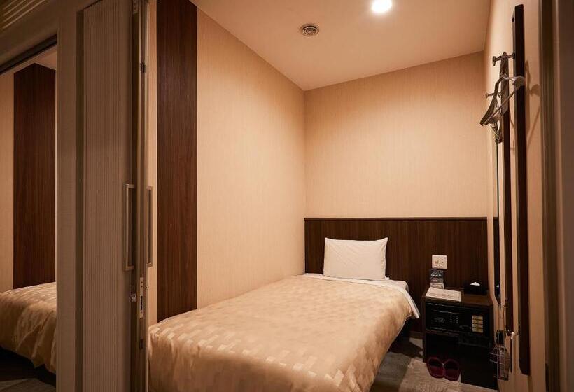 اتاق استاندارد یک تخته با سرویس بهداشتی مشترک, Grand Cabin Hotel Naha Oroku