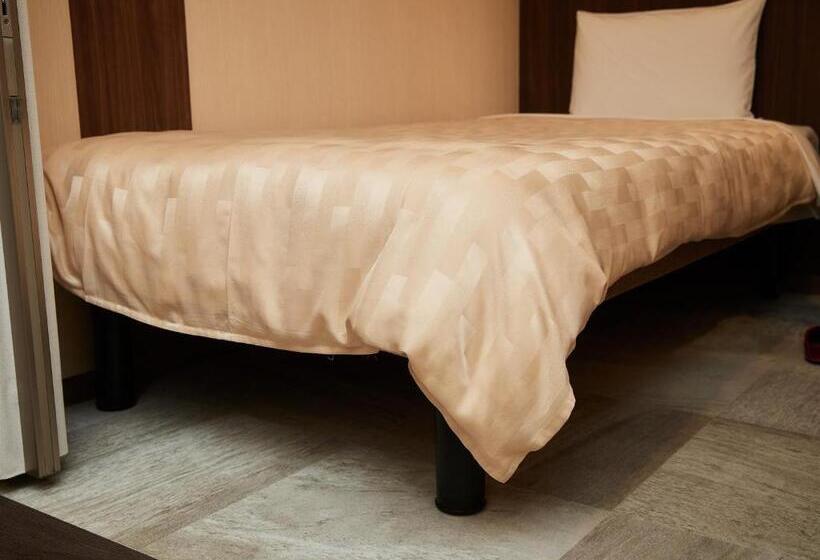 Bed in Shared Room with Shared Bathroom, Grand Cabin Hotel Naha Oroku