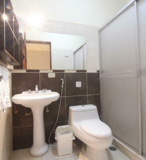 اتاق استاندارد سه نفره, Rio Mayo