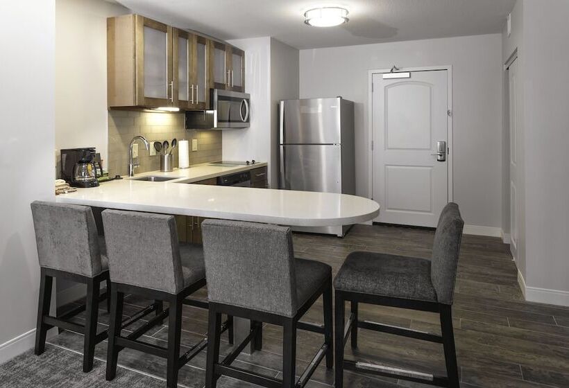 침실 2개 스위트, Staybridge Suites Montgomery   Downtown, An Ihg