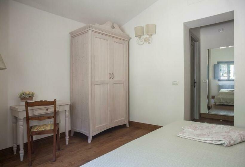 اتاق استاندارد, Podere La Contessa B&b