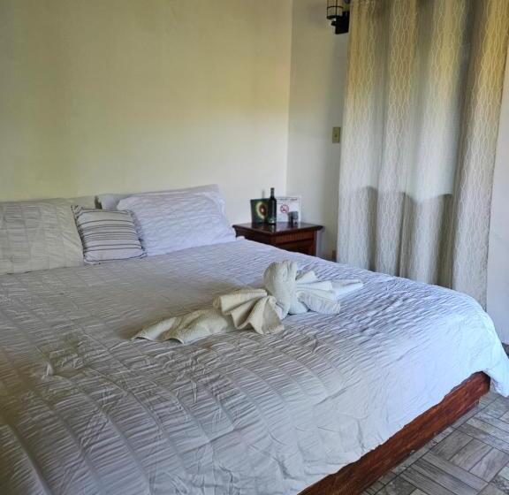 اتاق لوکس با تخت بزرگ, Eco Horqueta