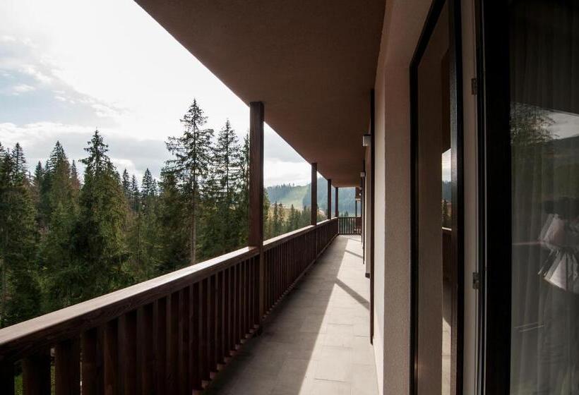 سوییت با چشم‌انداز کوه, Girski Hotel&spa